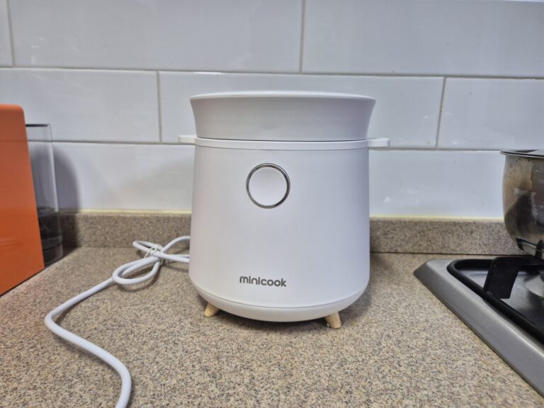 미니쿡 EDC-600 퓨어 화이트 모델 전기밥솥 본체, 저당 트레이 포함 구성
